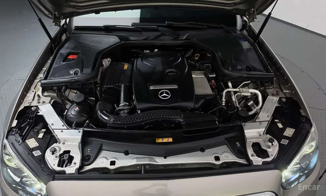 Mercedes-Benz E 250 Exclusive/ДИСТРОНИК/ОБДУХ/ХЕДЪП/ПОДГРЕВ/, снимка 6 - Автомобили и джипове - 56276069