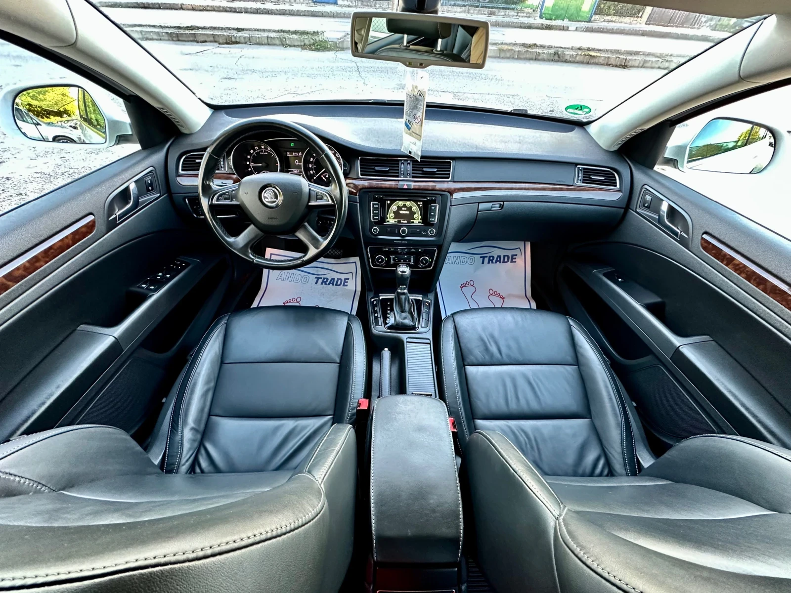 Skoda Superb 2.0 TDI, снимка 9 - Автомобили и джипове - 56394880