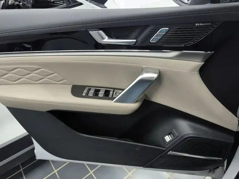 BYD Tang, снимка 6 - Автомобили и джипове - 56686964