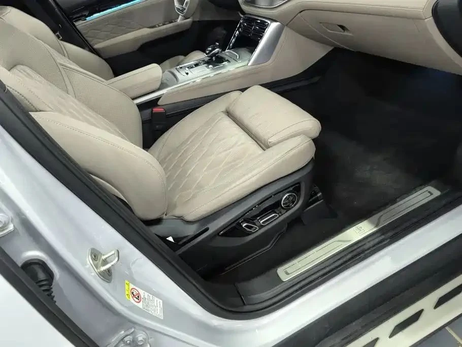 BYD Tang, снимка 13 - Автомобили и джипове - 56686964