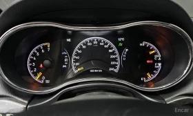 Jeep Grand cherokee LIMITED* 3.6* V6* 8ZF* ОБДУХВАНЕ* КАМЕРА* КЕЙЛЕС* , снимка 12