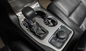 Jeep Grand cherokee LIMITED* 3.6* V6* 8ZF* ОБДУХВАНЕ* КАМЕРА* КЕЙЛЕС* , снимка 11