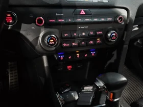 Kia Sportage Diesel 1.6 2Wd Prestige, снимка 17