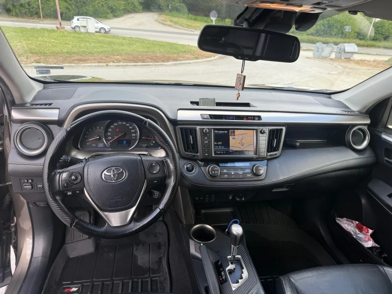 Toyota Rav4, снимка 11 - Автомобили и джипове - 51491327