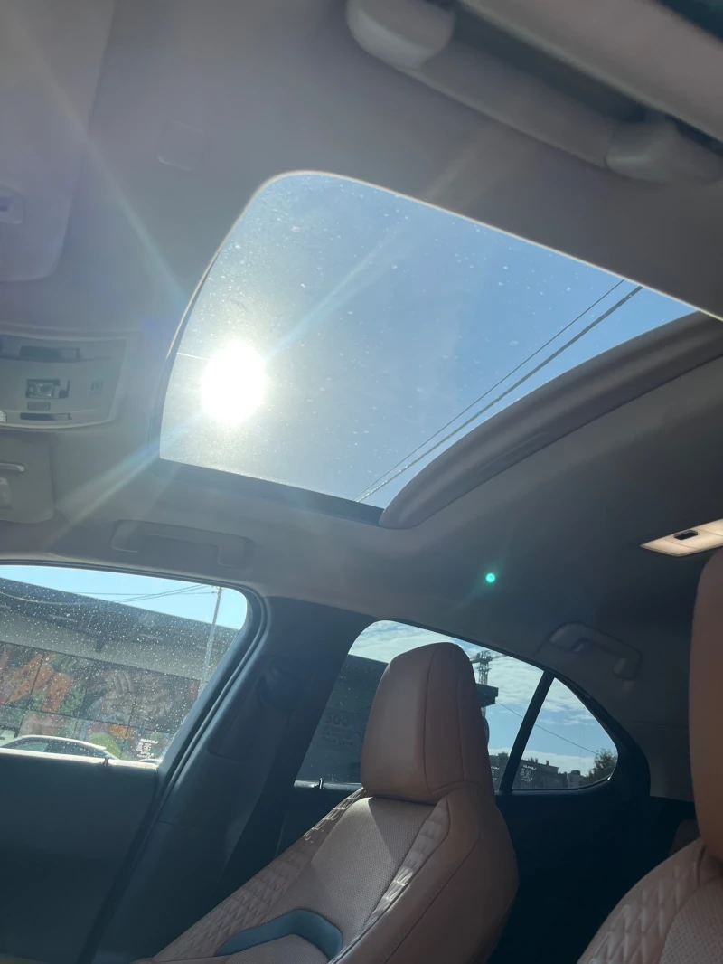 Lexus UX 250h, снимка 9 - Автомобили и джипове - 51663401