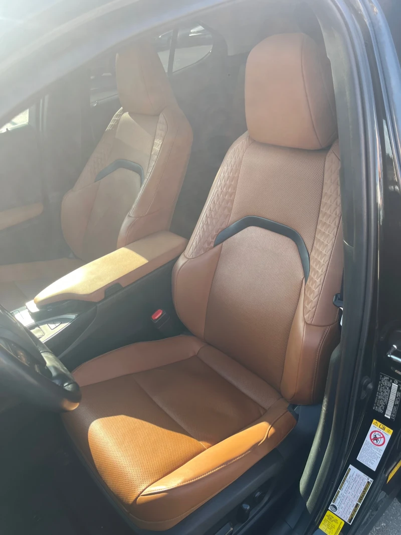 Lexus UX 250h, снимка 6 - Автомобили и джипове - 51663401