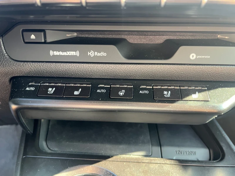 Lexus UX 250h, снимка 7 - Автомобили и джипове - 51663401