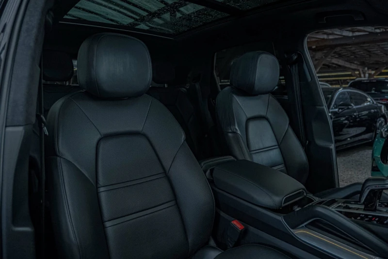Porsche Cayenne Turbo/PDLS+ /PSCB/Sport Chrono/Soft Close/Panorama, снимка 8 - Автомобили и джипове - 52207707