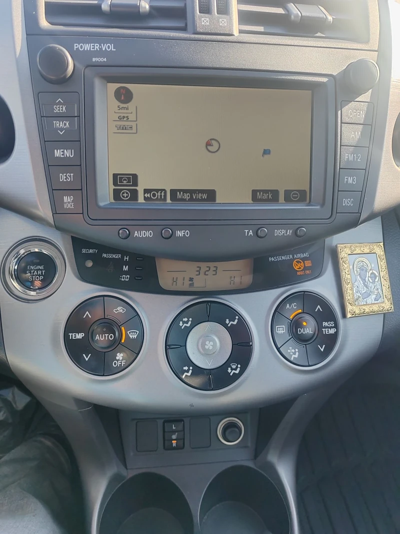 Toyota Rav4 2.2, 177к.с., снимка 12 - Автомобили и джипове - 53192142