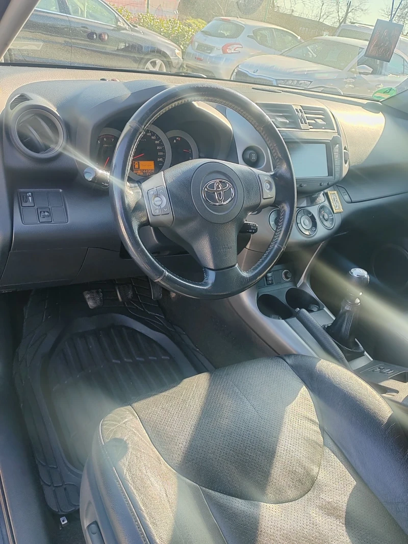 Toyota Rav4 2.2, 177к.с., снимка 11 - Автомобили и джипове - 53192142