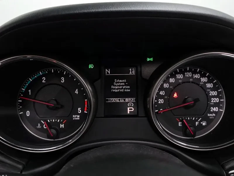 Jeep Cherokee 3.0 Diesel Overland Wk2, снимка 15 - Автомобили и джипове - 53943690