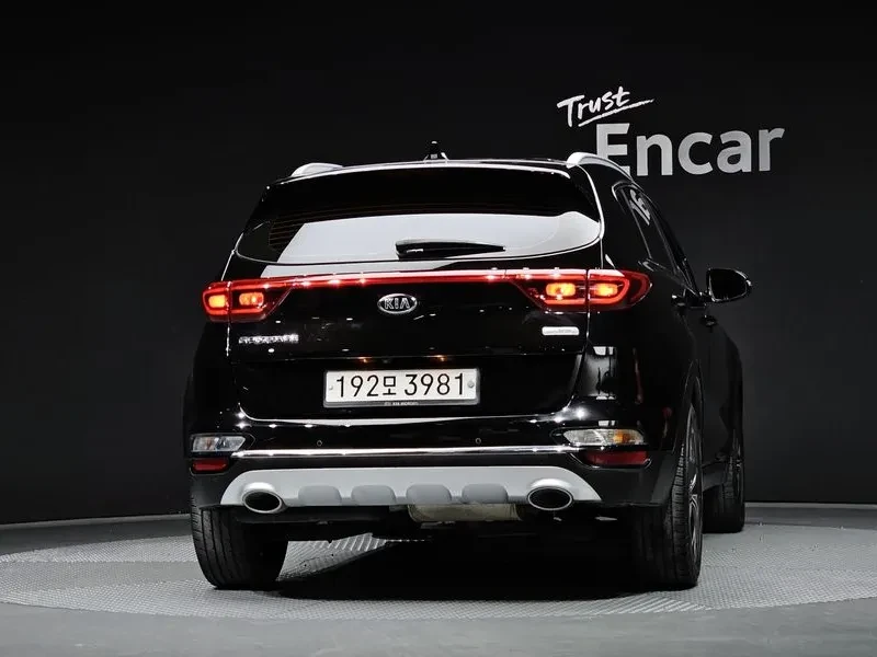Kia Sportage Diesel 1.6 2Wd Prestige, снимка 4 - Автомобили и джипове - 56287416