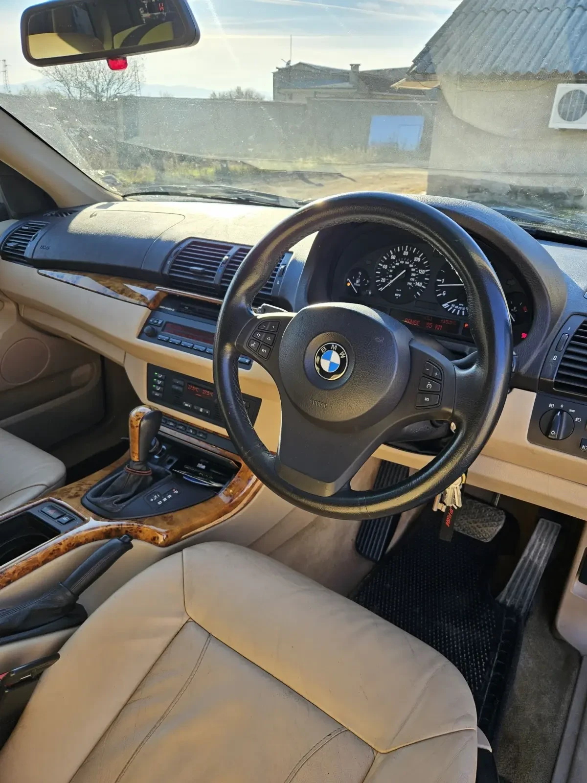 BMW X5  - изображение 7