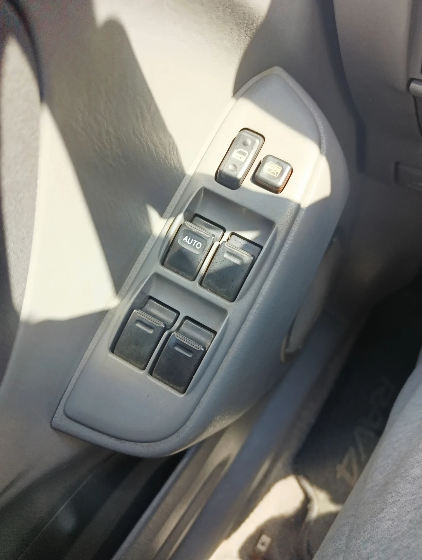 Toyota Rav4  - изображение 10