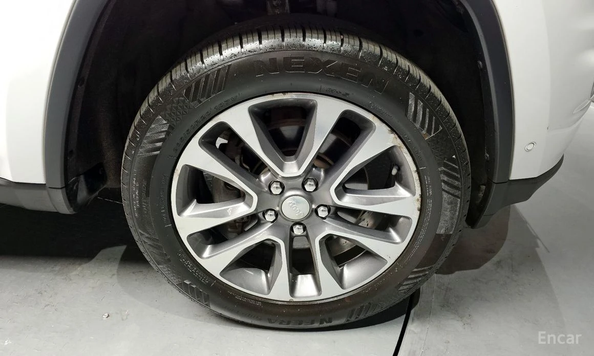 Jeep Grand cherokee LIMITED* 3.6* V6* 8ZF* ОБДУХВАНЕ* КАМЕРА* КЕЙЛЕС* , снимка 5 - Автомобили и джипове - 54123180