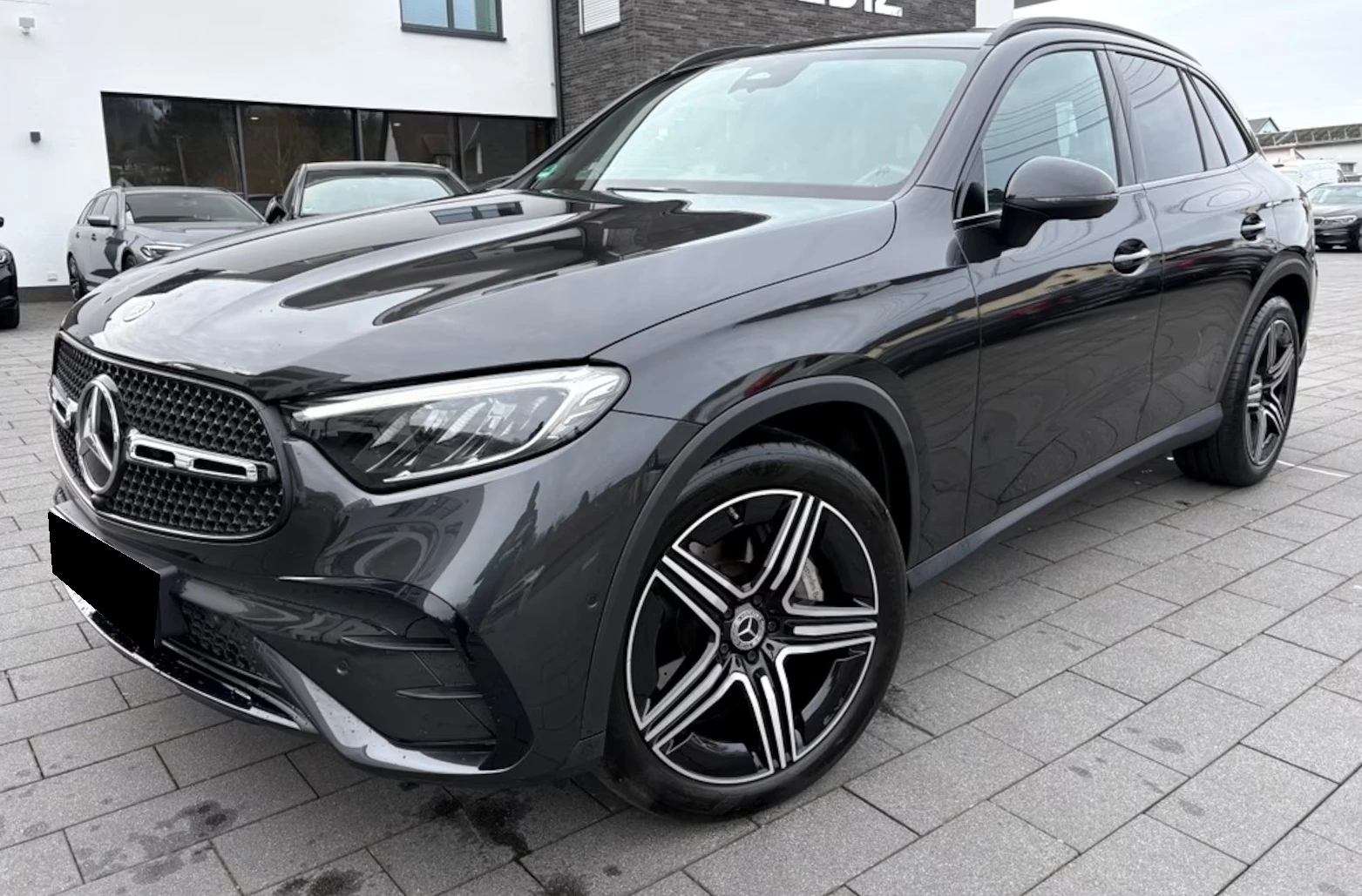 Mercedes-Benz GLC 220 d/AMG/4-MATIC/LED PERFORMANCE/DISTRONIC/MEMORY/, снимка 2 - Автомобили и джипове - 54137460