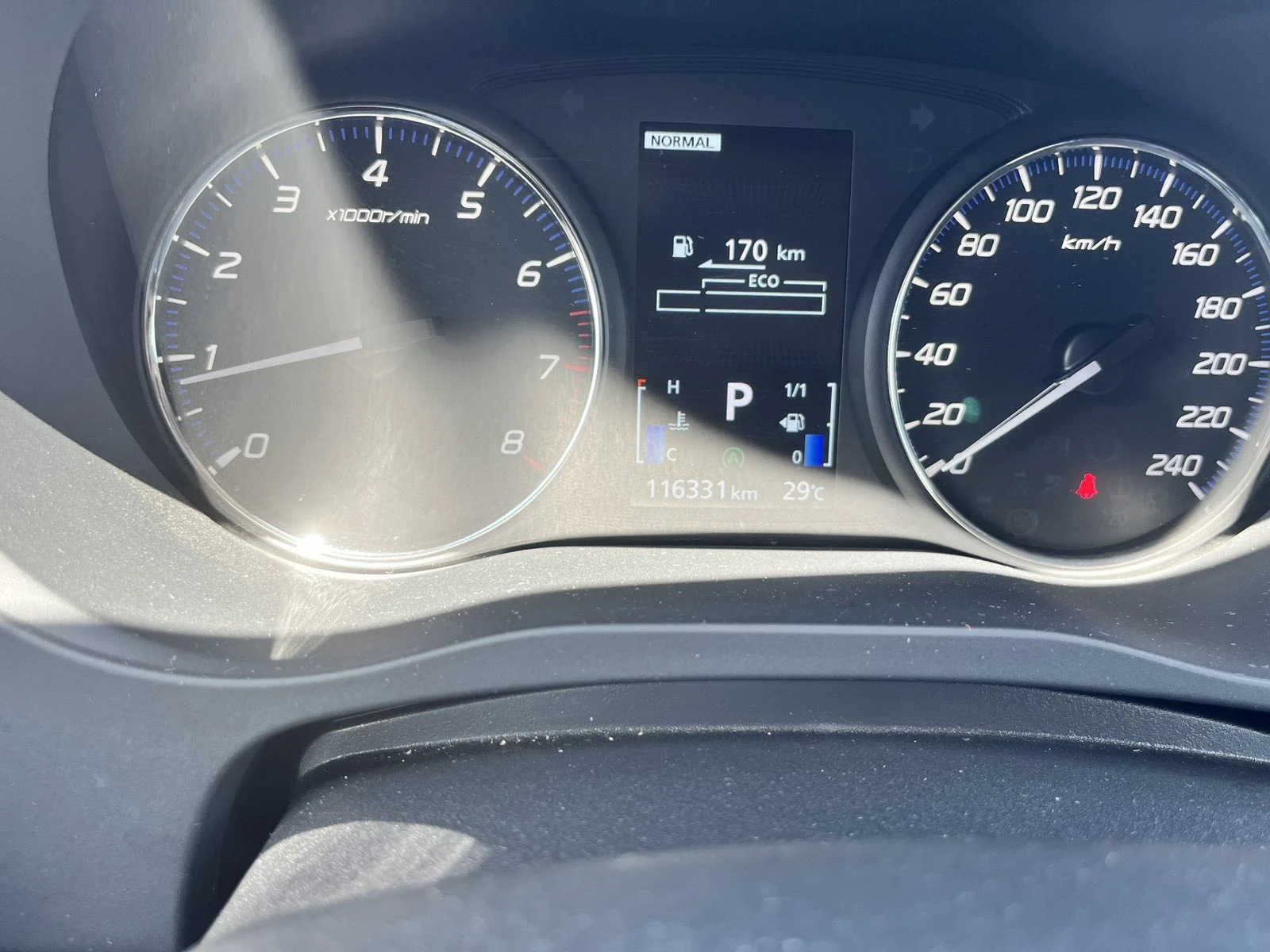 Mitsubishi Outlander MK 3 facelift 2.0 150 к.с. 4x4 Сервизна история, снимка 13 - Автомобили и джипове - 55241638