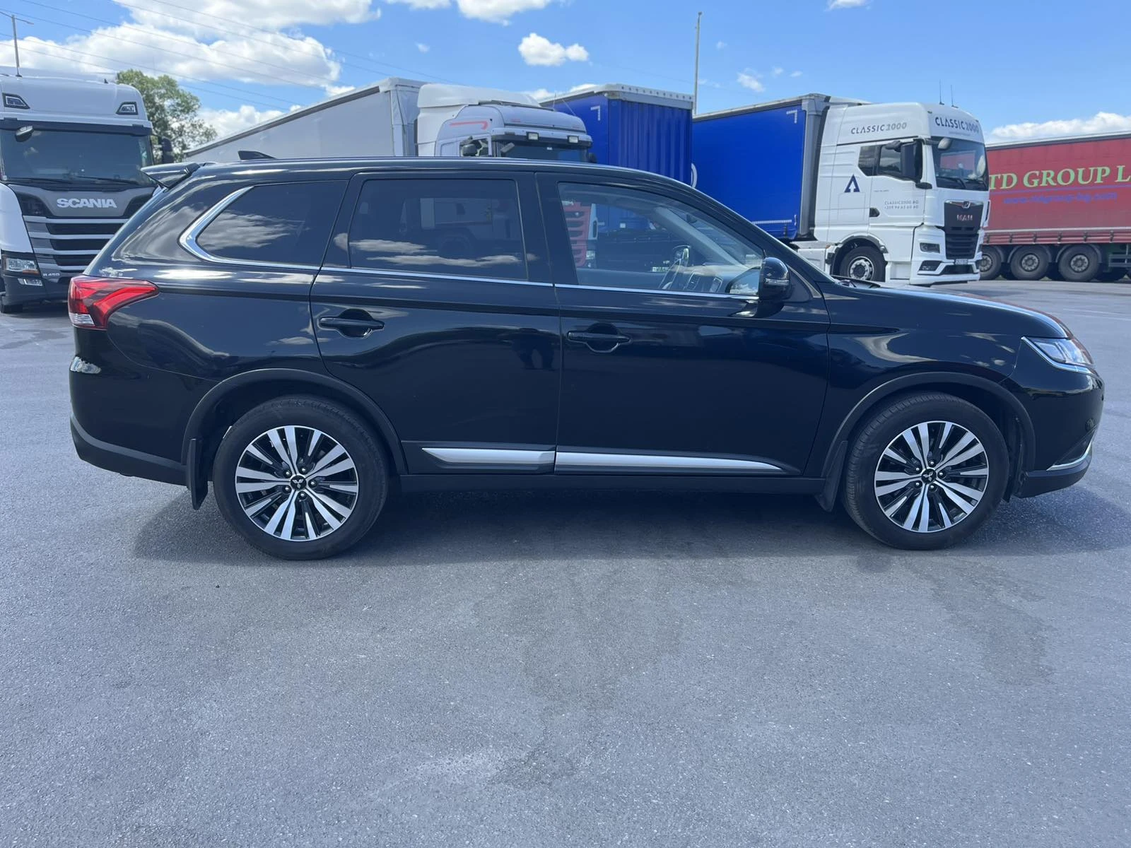 Mitsubishi Outlander MK 3 facelift 2.0 150 к.с. 4x4 Сервизна история, снимка 7 - Автомобили и джипове - 55241638