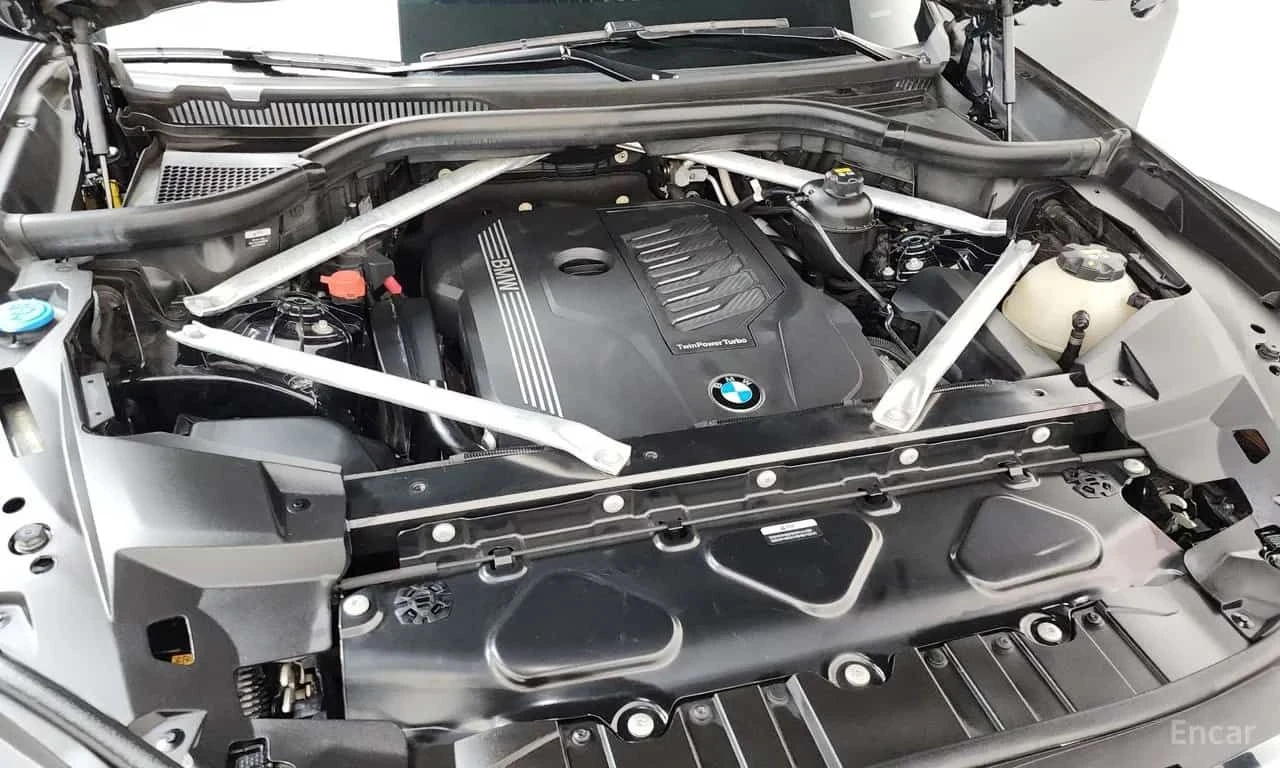 BMW X5  xDrive 40i M Sport / ВЪЗДУХ / ОБДУХВАНЕ / ЛАЗЕРИ , снимка 17 - Автомобили и джипове - 55588730