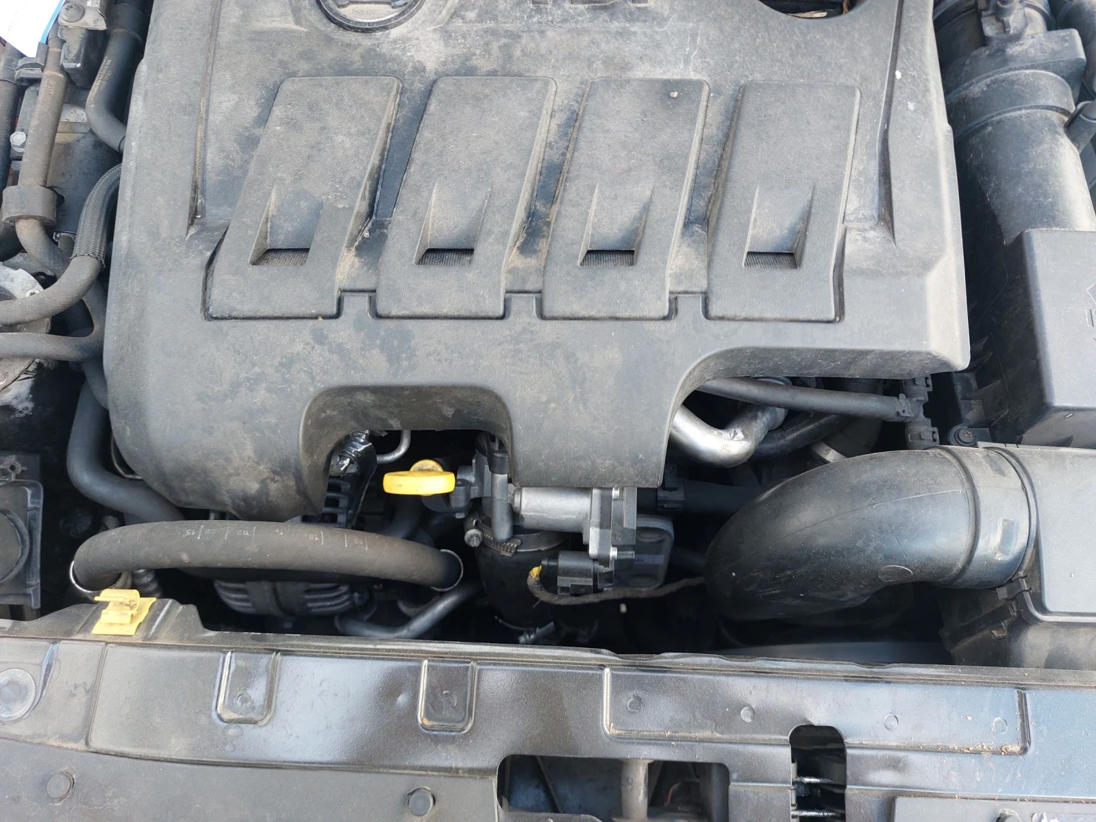 Skoda Yeti 2.0TDI 4X4, снимка 13 - Автомобили и джипове - 55902686
