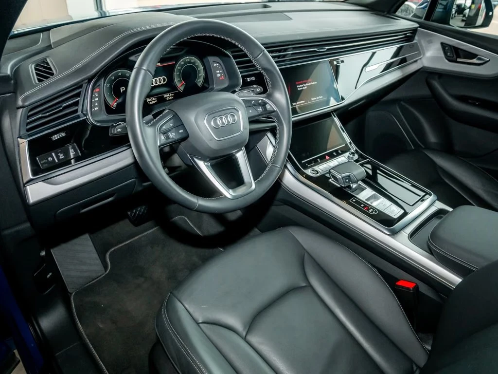 Audi Q7 55 TFSI/ S-LINE/ BLACK OPTIC/ MATRIX/ HUD/PANO/360, снимка 5 - Автомобили и джипове - 56137539