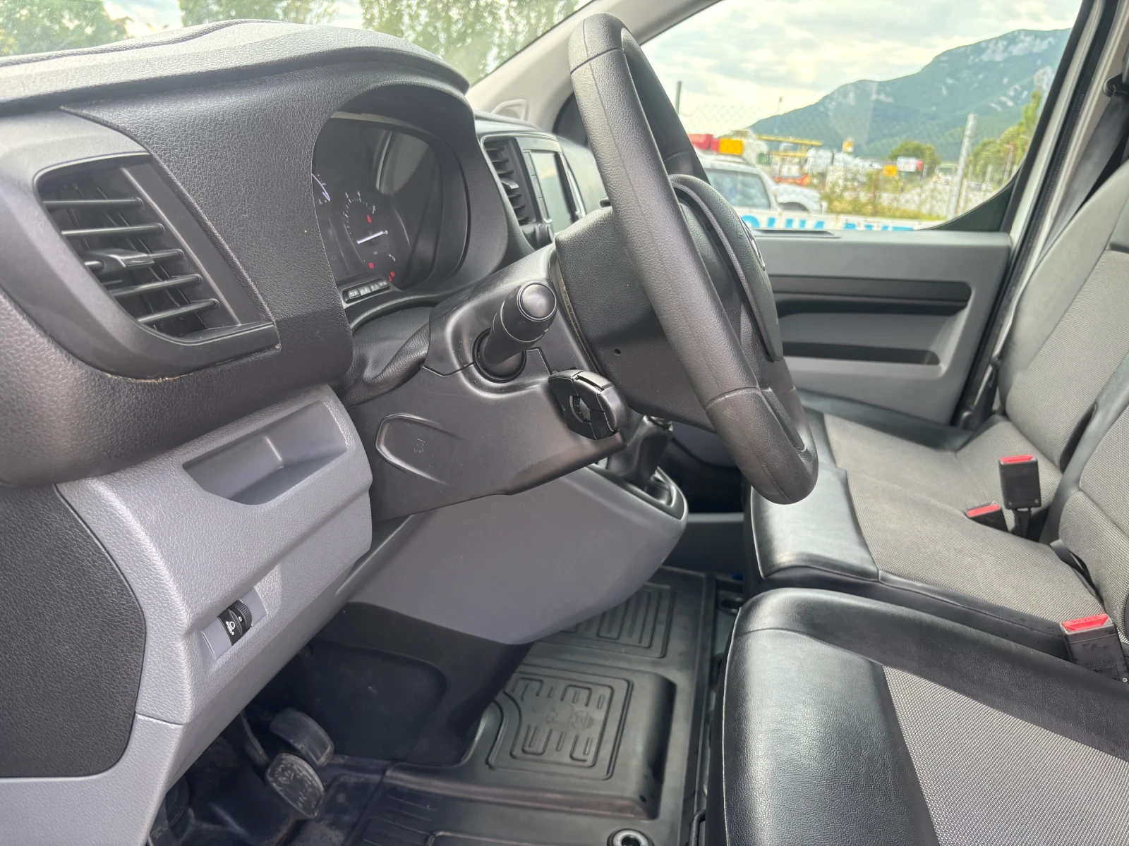 Toyota Proace 2.0D 122кс МАКСИ КАМЕРА НАВИ ЕВРО 6, снимка 13 - Бусове и автобуси - 55377365