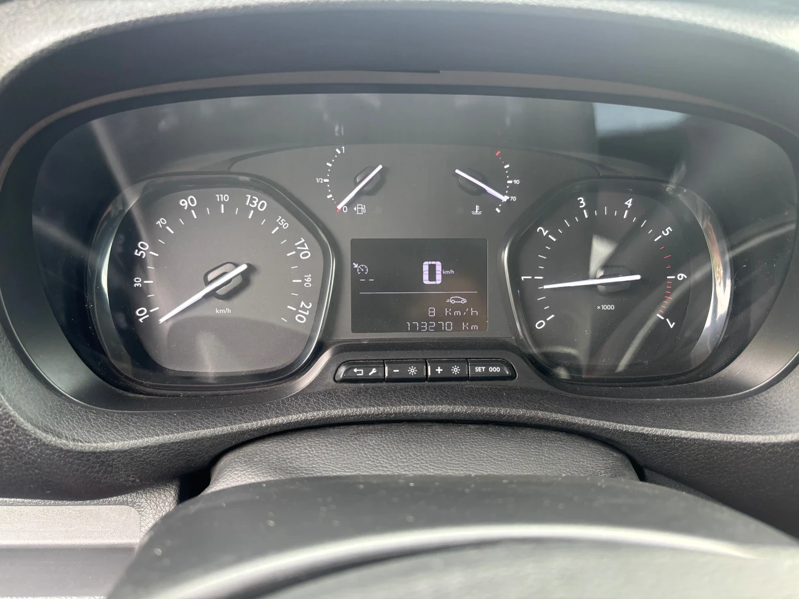 Toyota Proace 2.0D 122кс МАКСИ КАМЕРА НАВИ ЕВРО 6, снимка 12 - Бусове и автобуси - 55377365