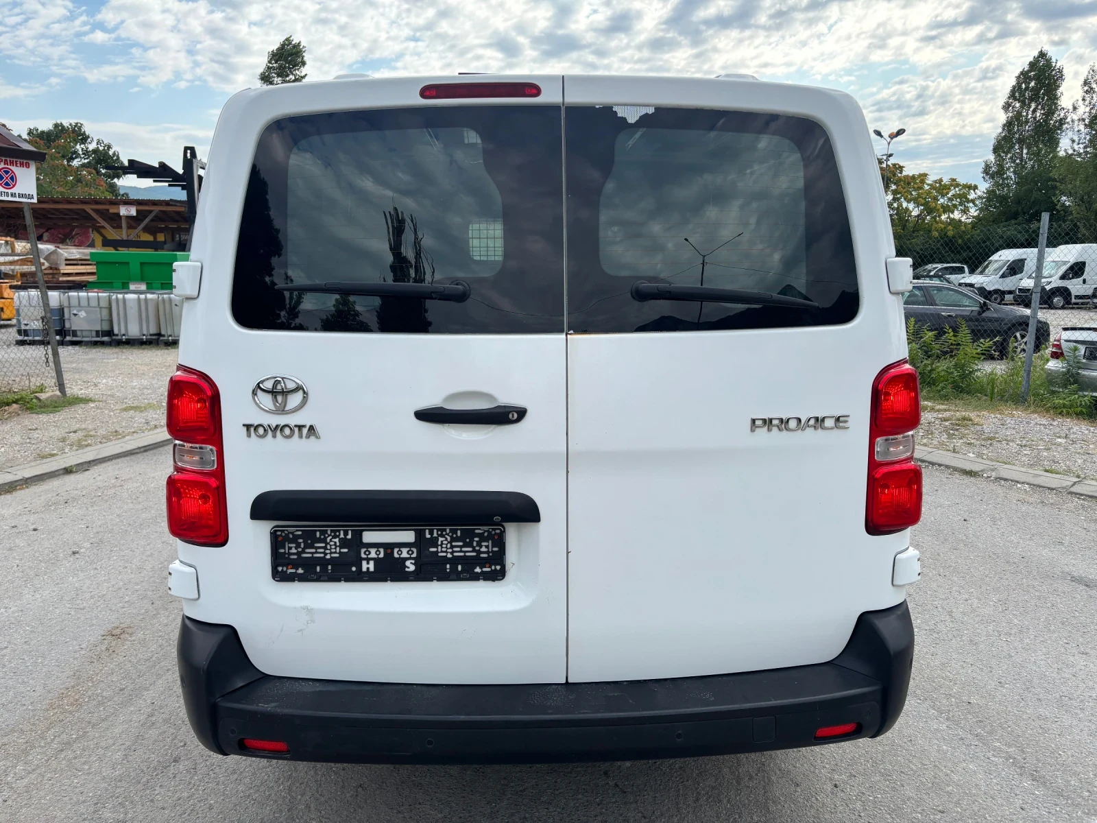 Toyota Proace 2.0D 122кс МАКСИ КАМЕРА НАВИ ЕВРО 6, снимка 5 - Бусове и автобуси - 55377365