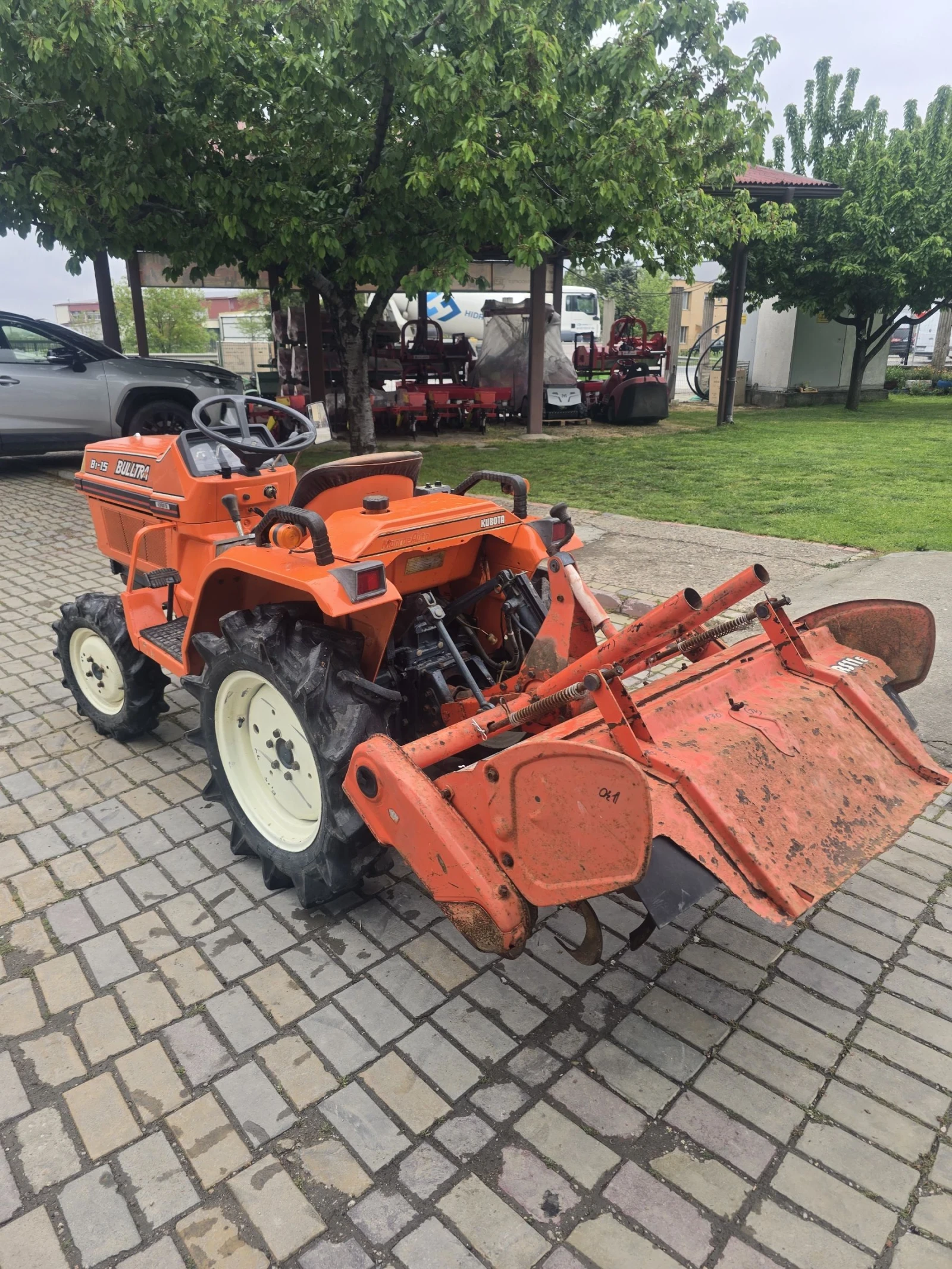 Трактор Kubota В1- 15, снимка 3 - Селскостопанска техника - 54371731