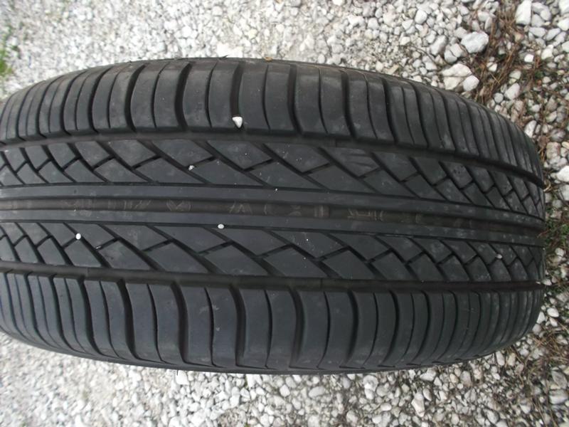 Гуми Летни 195/55R15, снимка 1 - Гуми и джанти - 20993626