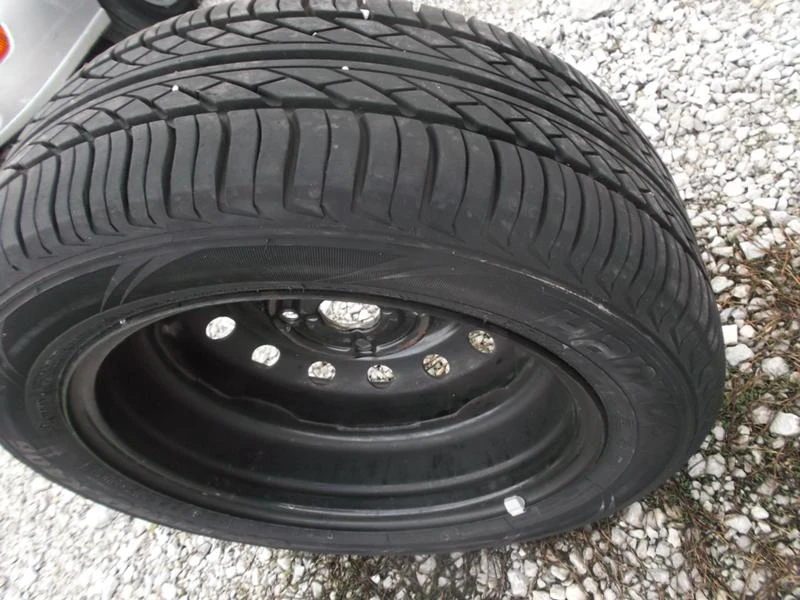 Гуми Летни 195/55R15, снимка 2 - Гуми и джанти - 20993626