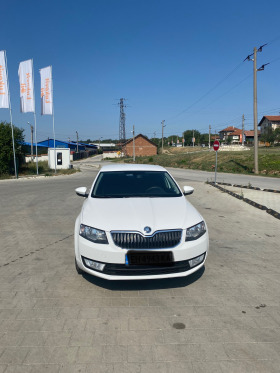 Skoda Octavia, снимка 2 - Автомобили и джипове - 44834512