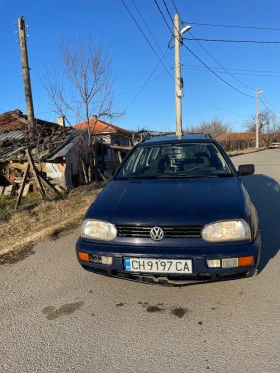 VW Golf 1.8 газ-бензин, снимка 1