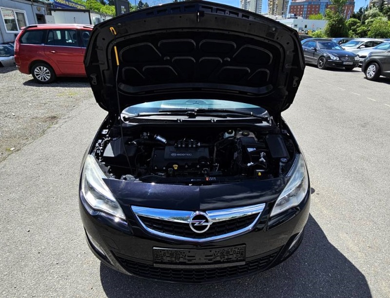 Opel Astra 1.4i* GPL* 101hp* COSMO* , снимка 13 - Автомобили и джипове - 45683890