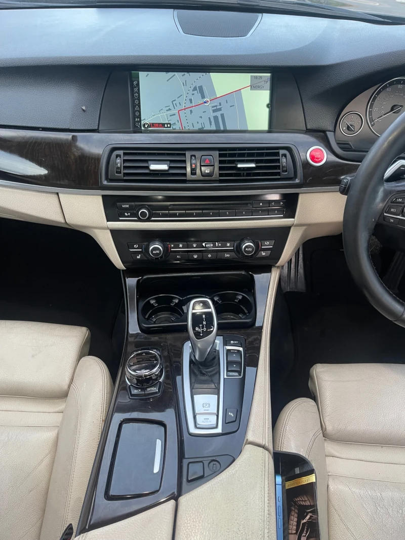 BMW 520 D AUTO, снимка 13 - Автомобили и джипове - 47582283