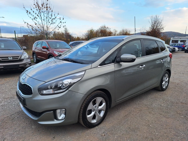 Kia Carens 1.6 i -NAVI - 7 местен, снимка 3 - Автомобили и джипове - 47958929