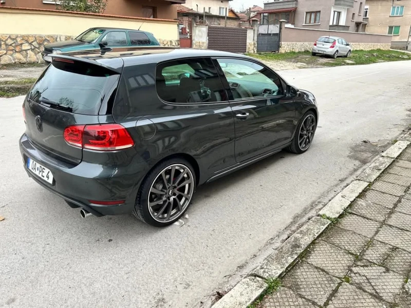 VW Golf GTI, 2.0T, снимка 4 - Автомобили и джипове - 48248581