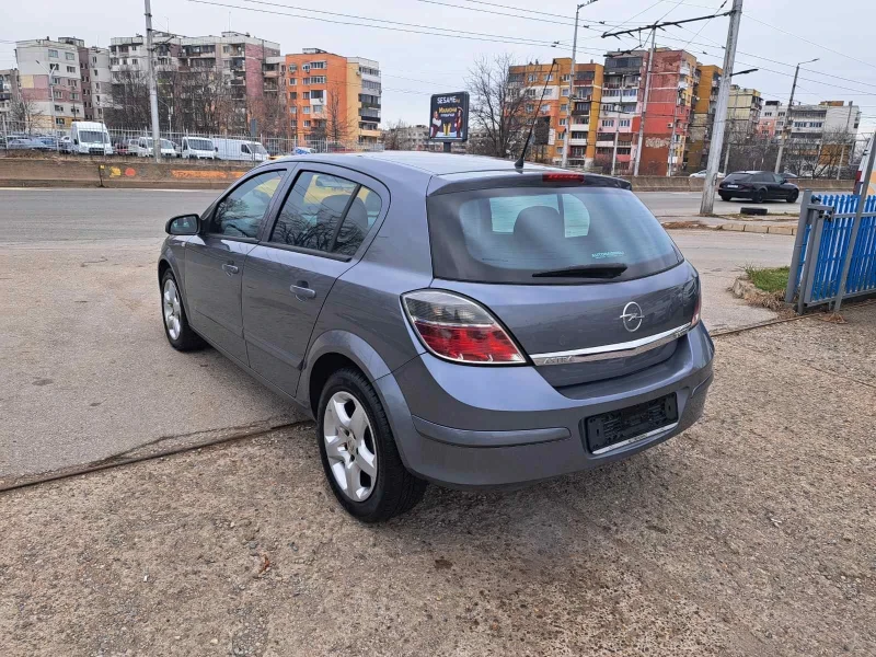 Opel Astra 1.7 CDTI, снимка 5 - Автомобили и джипове - 48793410