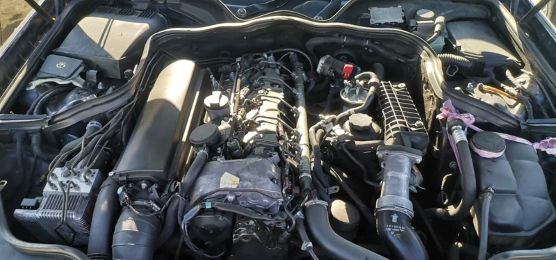 Mercedes-Benz E 270 2.7, снимка 6 - Автомобили и джипове - 50896731