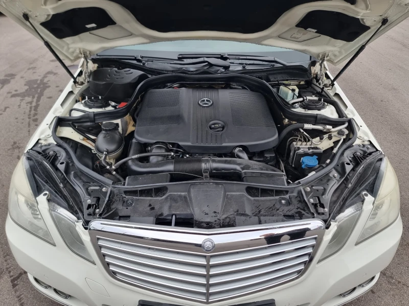 Mercedes-Benz E 200 2.2CDI, снимка 17 - Автомобили и джипове - 52447655