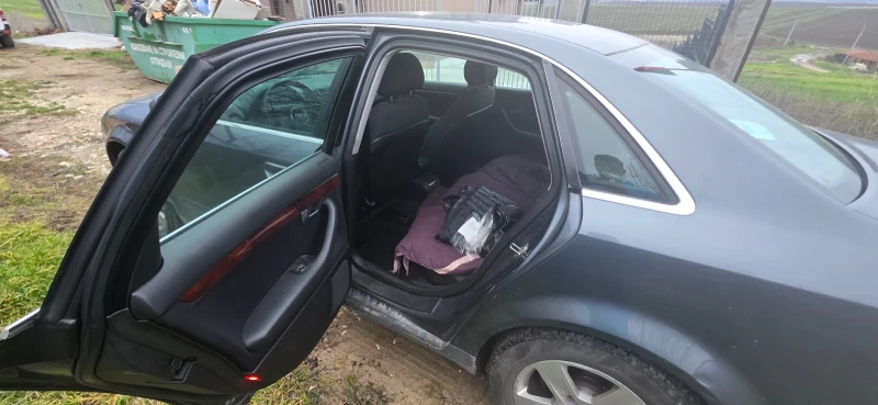 Audi A4, снимка 7 - Автомобили и джипове - 52681947