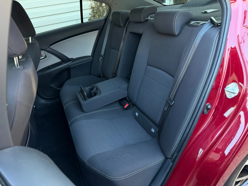 Toyota Avensis 1.8I* СЕРВИЗНА КНИЖКА* ПЪЛНА  ИСТОРИЯ В ТОЙОТА, снимка 9 - Автомобили и джипове - 52934951