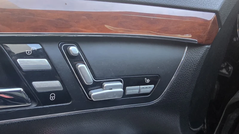 Mercedes-Benz S 350 AMG пакет/ГАЗОВА УРЕДБА/Напълно обслужен, снимка 7 - Автомобили и джипове - 52942909