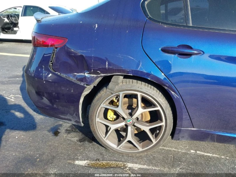 Alfa Romeo Giulia 2l Sport Rwd, снимка 6 - Автомобили и джипове - 53168933