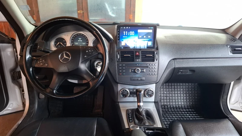 Mercedes-Benz C 220, снимка 11 - Автомобили и джипове - 53514154