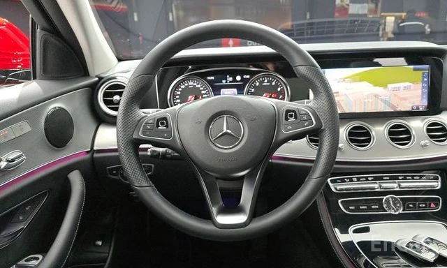 Mercedes-Benz E 200 E-Class E200 Avantgarde, снимка 17 - Автомобили и джипове - 54176450