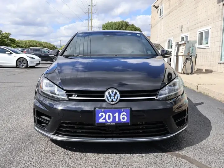 VW Golf R| От Дилърство| На Лизинг от 250Евро/месец, снимка 2 - Автомобили и джипове - 54450725