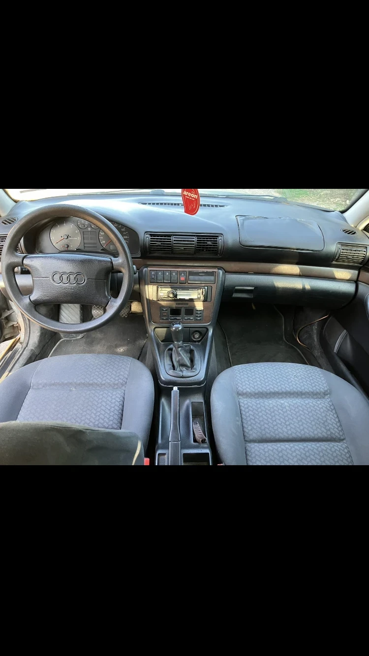 Audi A4 1.8T, снимка 5 - Автомобили и джипове - 55712322