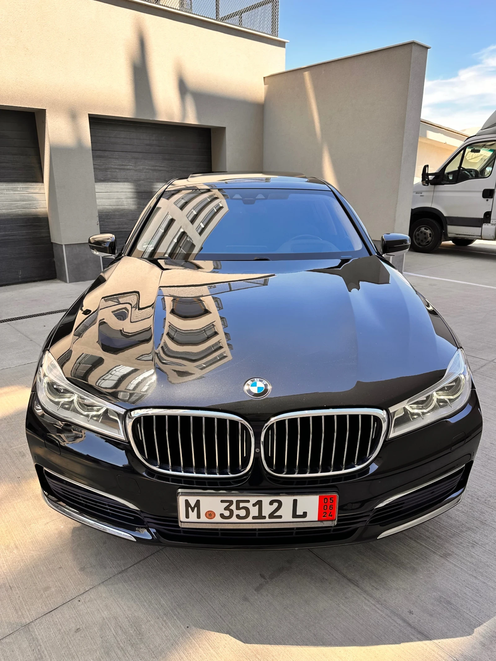 BMW 750 Внос от Германия, снимка 1