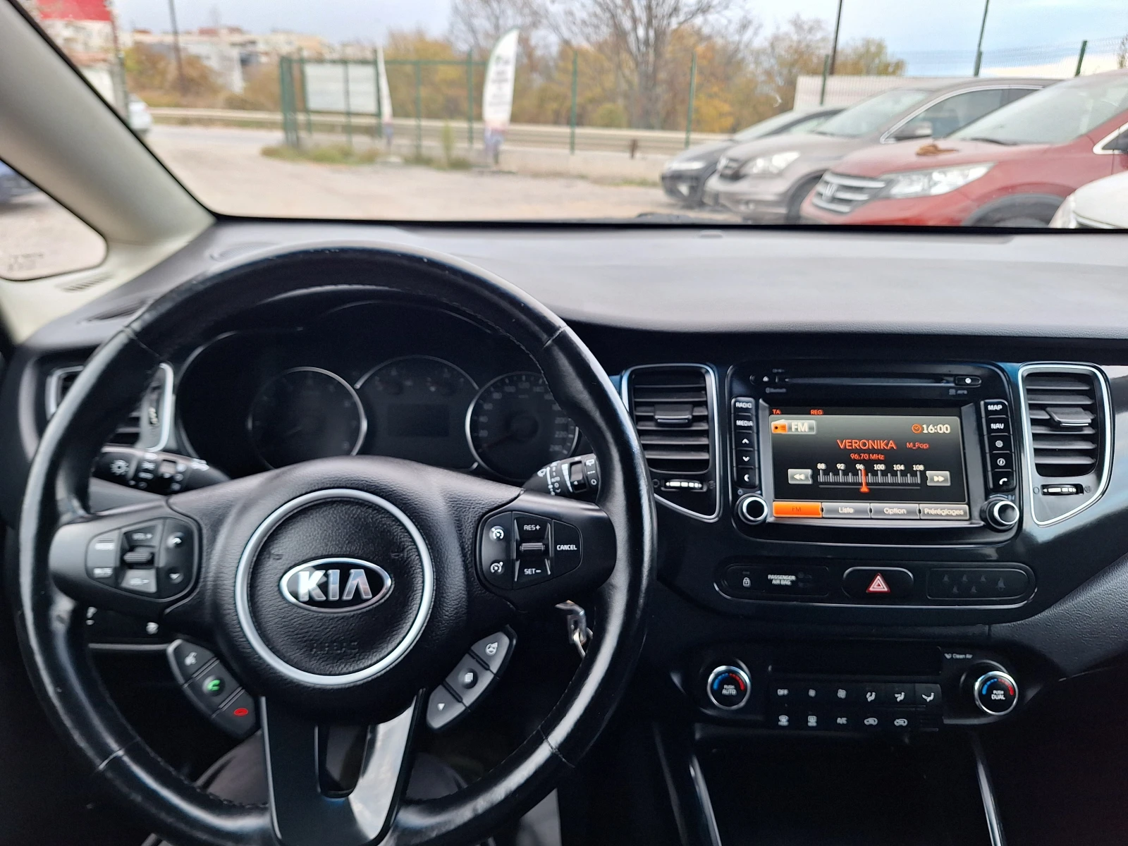 Kia Carens 1.6 i -NAVI - 7 местен - изображение 8